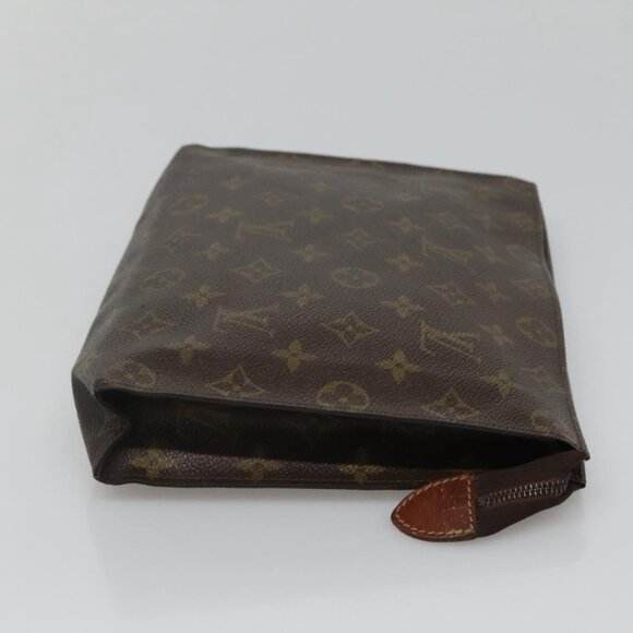 LOUIS VUITTON Monogram Posh Toilette 26 Pouch - Picture 4 of 16